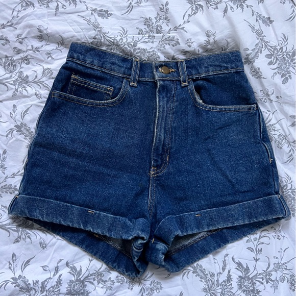 American apparel high waisted denim cuff shorts - Picture 2 of 3